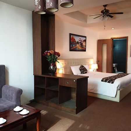 Venus Hotel Hanoi Buitenkant foto